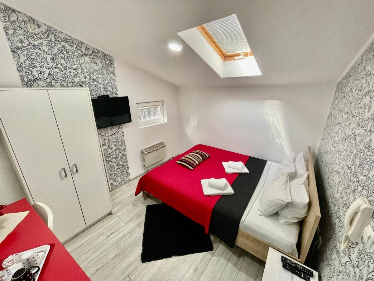 Apartmani Aleksandra U Centru Grada Kragujevac Exteriér fotografie