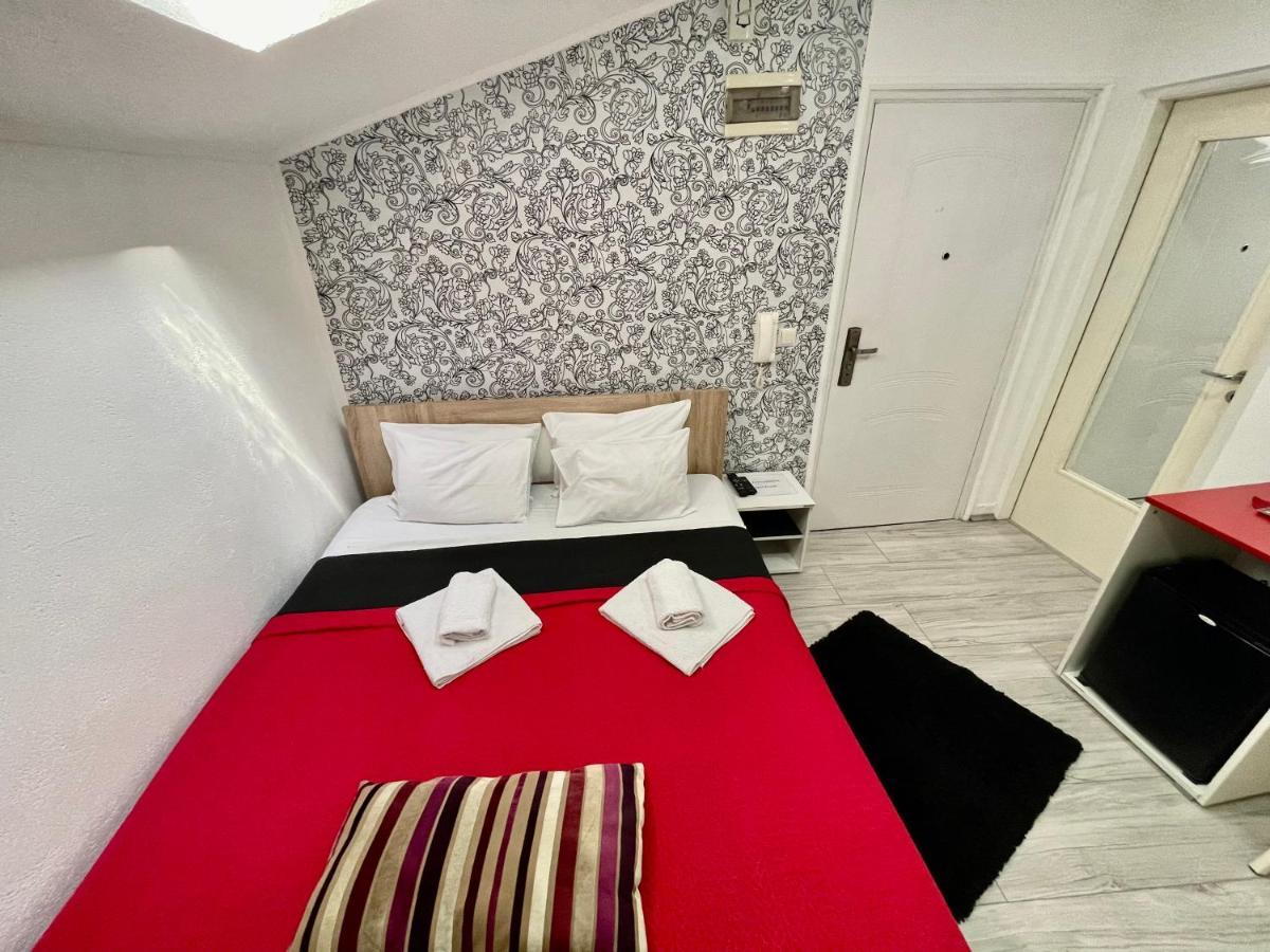 Apartmani Aleksandra U Centru Grada Kragujevac Exteriér fotografie