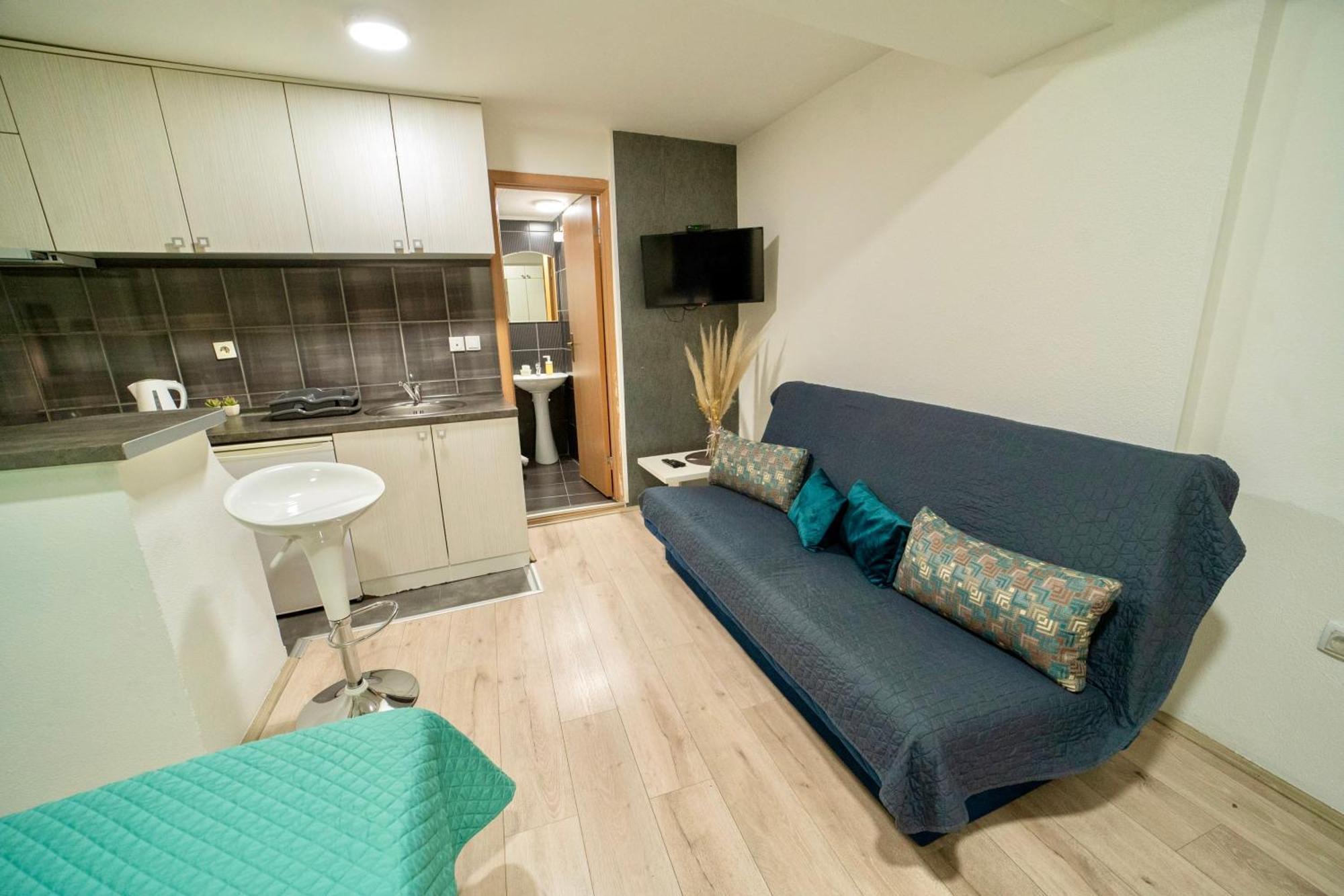 Apartmani Aleksandra U Centru Grada Kragujevac Exteriér fotografie