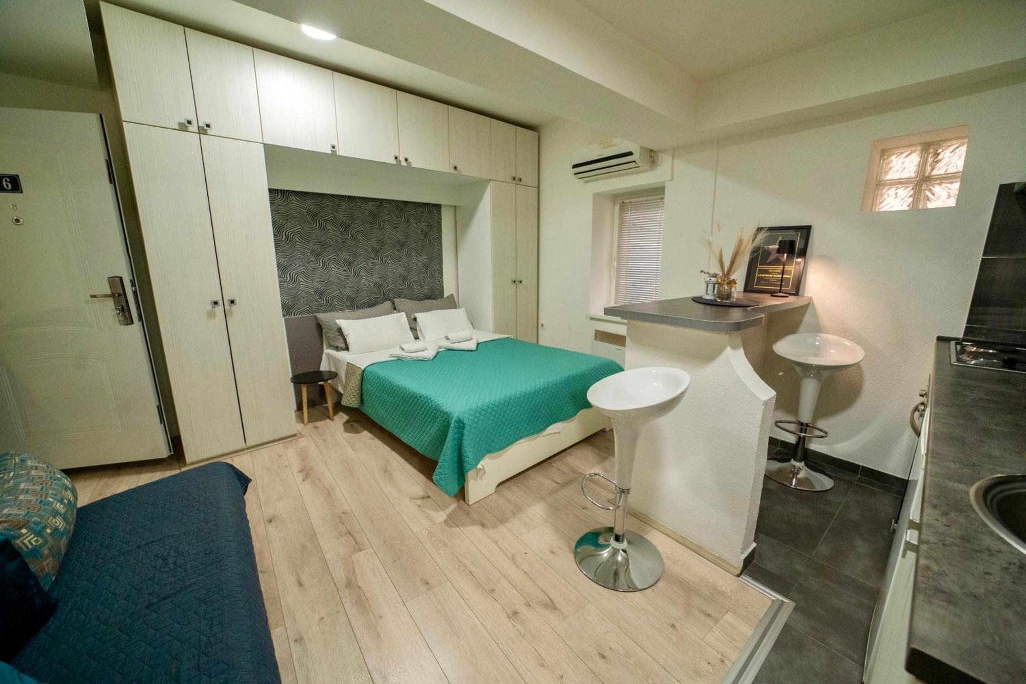 Apartmani Aleksandra U Centru Grada Kragujevac Exteriér fotografie
