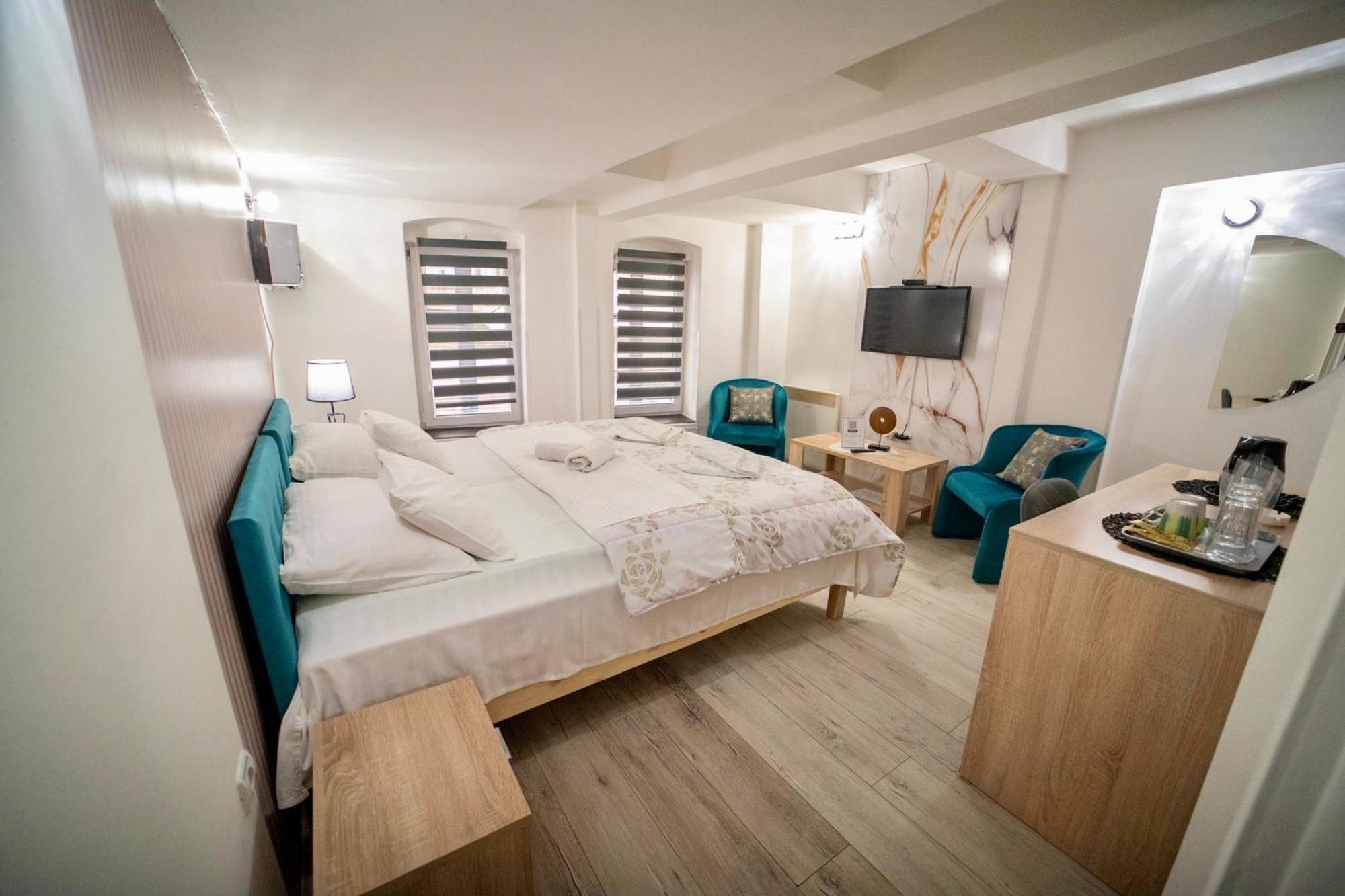 Apartmani Aleksandra U Centru Grada Kragujevac Exteriér fotografie