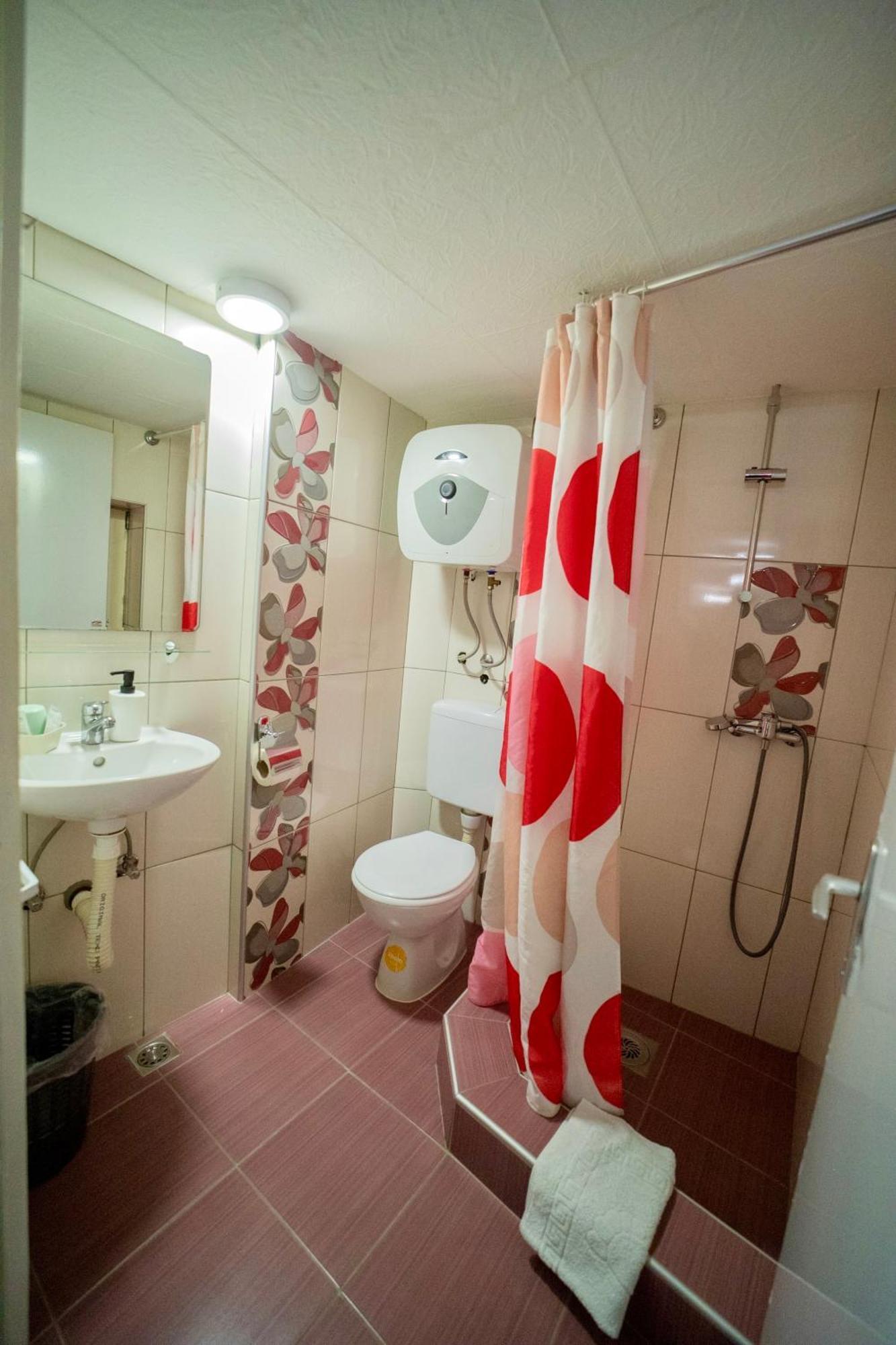 Apartmani Aleksandra U Centru Grada Kragujevac Exteriér fotografie