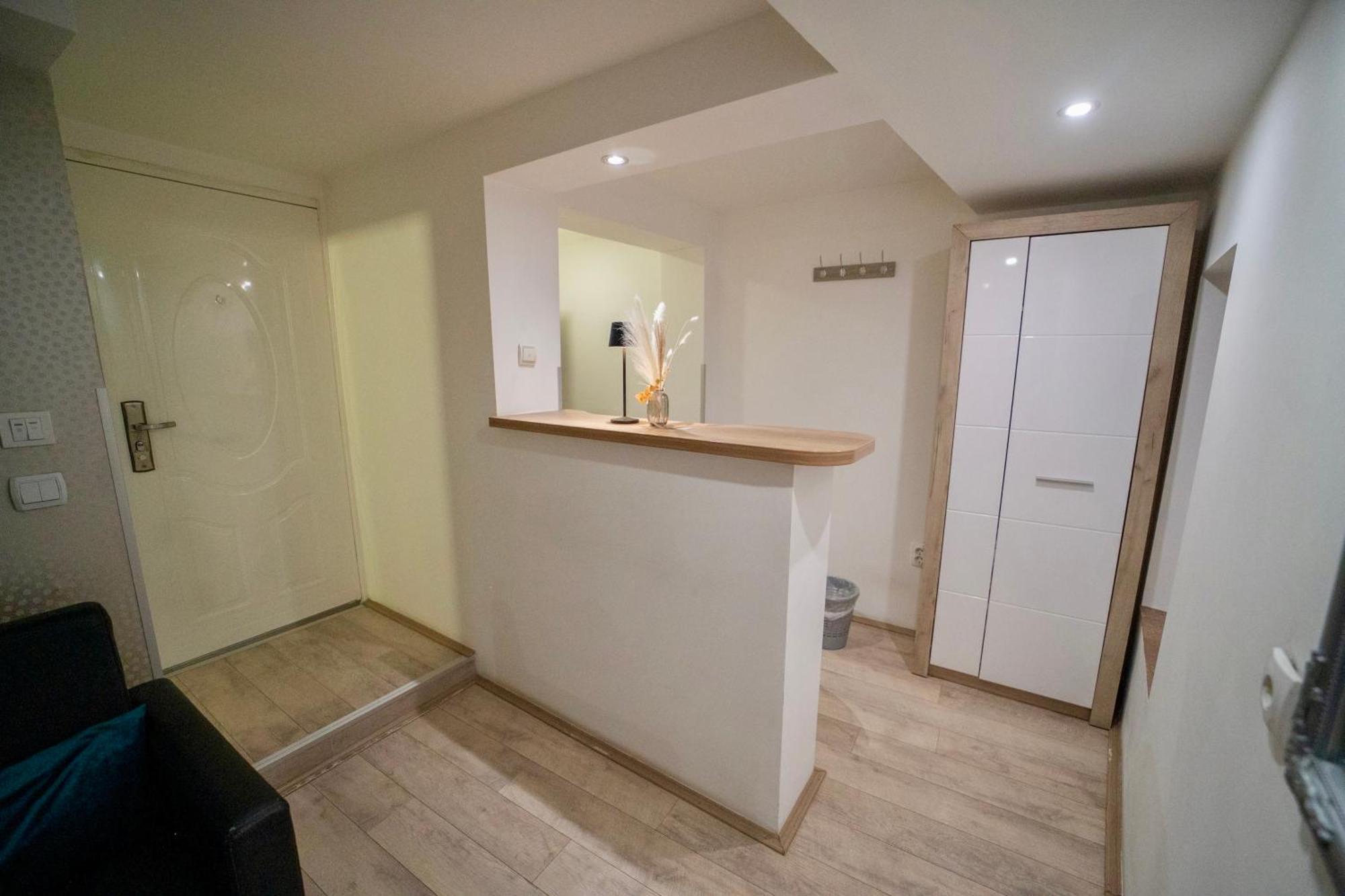 Apartmani Aleksandra U Centru Grada Kragujevac Exteriér fotografie