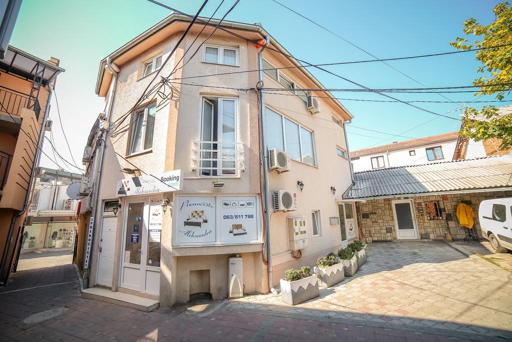 Apartmani Aleksandra U Centru Grada Kragujevac Exteriér fotografie