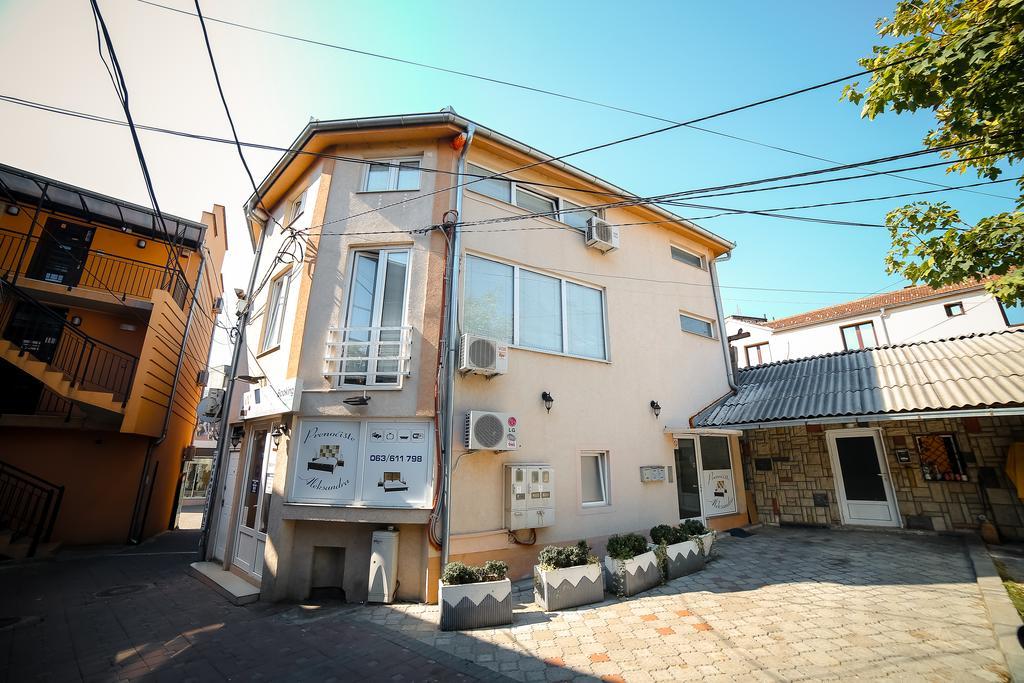 Apartmani Aleksandra U Centru Grada Kragujevac Exteriér fotografie