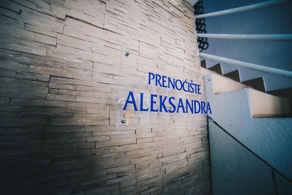 Apartmani Aleksandra U Centru Grada Kragujevac Exteriér fotografie